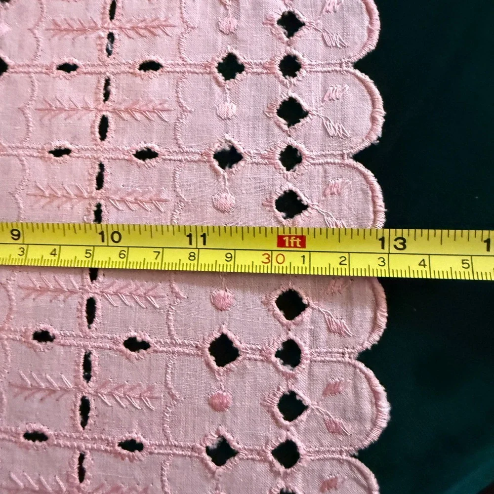 Vintage Pink Eyelet Lace Table Runner Dresser Scarf Scalloped Edge 12x32